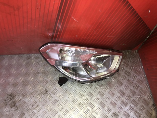 Фара передняя правая 260102414R RENAULT