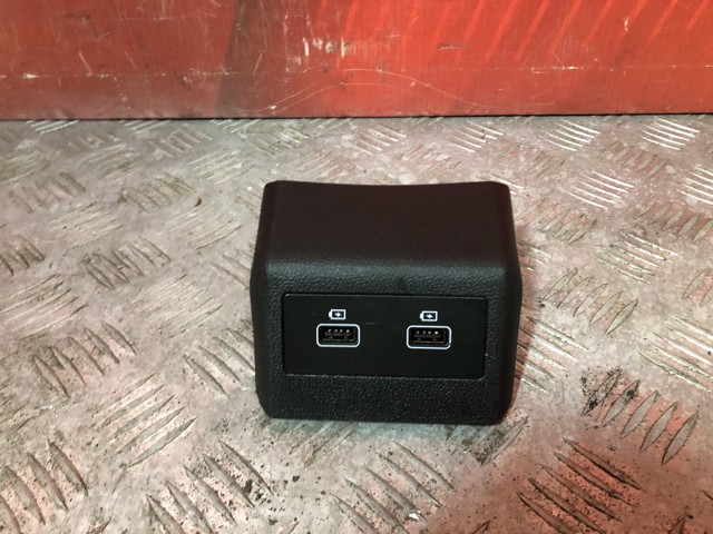 USB-разветвитель 280230033R RENAULT