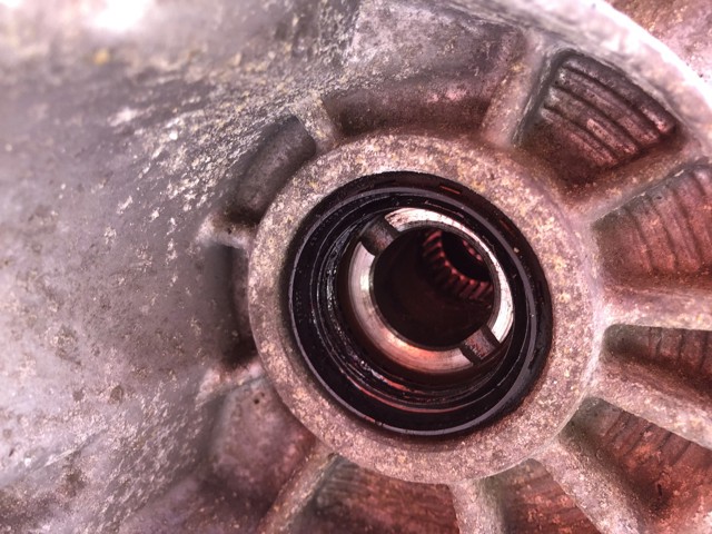 304010877R RENAULT купить в Сумы