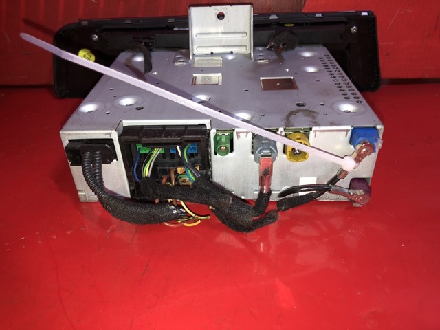 4G0035670E VAG Магнитола (радио AM/FM) купить в Днепр