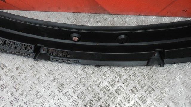 668112187R RENAULT Водосток лобового стекла, жабо купить в Киев