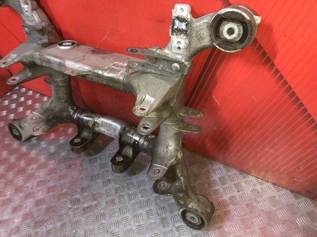 6799103 BMW Балка задней подвески (подрамник) купить в Житомир