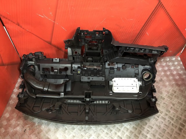 681000711R RENAULT купить в Львов