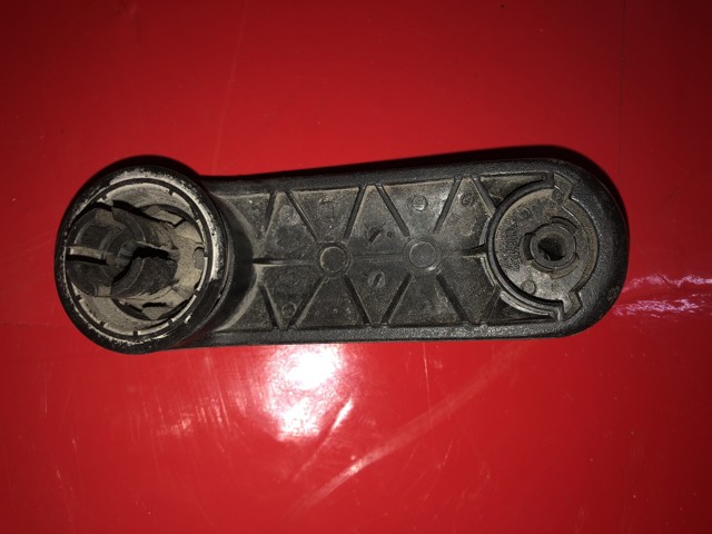 RENAULT 7700811387 Ручка подъема стекла двери задней в наличии Одесса