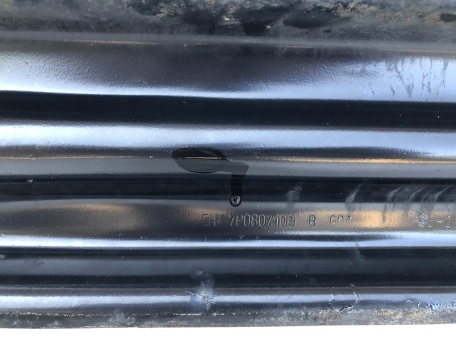 7P0807109B Усилитель переднего бампера купить Винница
