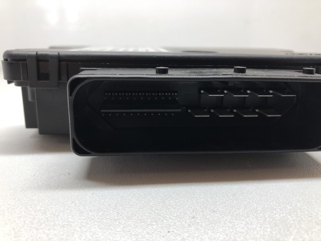 VAG 7P0907801D Блок управления (модуль) электромеханического стояночного тормоза в наличии Львов