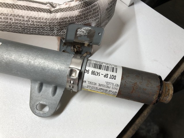 VAG 7P6880742B Шторка боковая, правая в наличии Киев