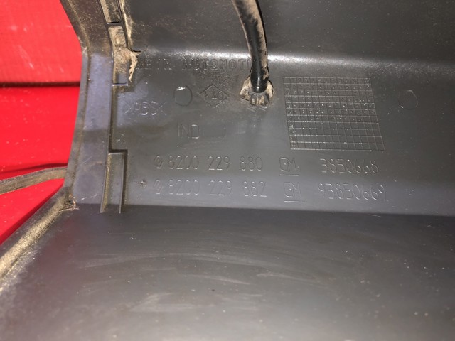 8200229880 RENAULT Бампер задний, правая часть купить в Чернигов