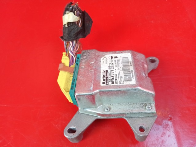 Модуль-процессор управления подушкой безопасности (ЭБУ AIRBAG) 8200469223 RENAULT