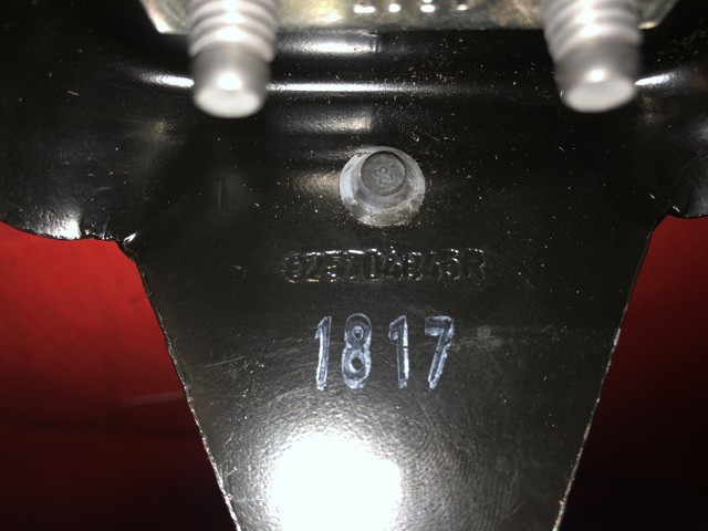 825704845R RENAULT купить в Одесса