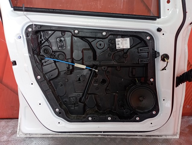 MERCEDES A2467200105 Дверь передняя левая в наличии Полтава
