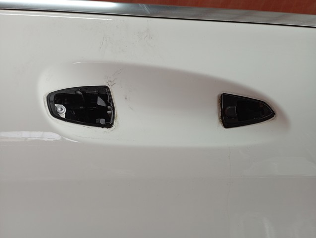MERCEDES A246720020564 Дверь передняя правая в наличии Ровно
