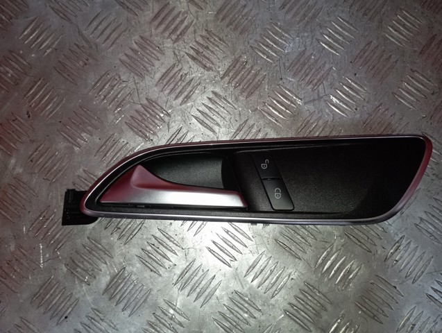 A2467201148 MERCEDES Облицовка внутренней ручки двери передней левой купить в Каменское