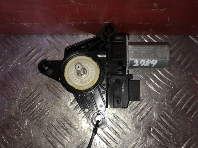 A2469063200 MERCEDES Мотор стеклоподъемника двери задней правой купить в Винница
