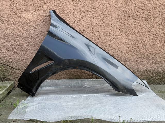 Правое крыло 41007930972 BMW