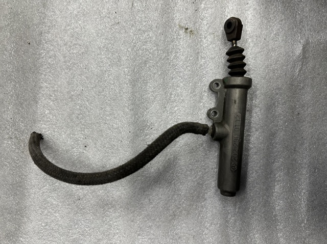 Главный цилиндр сцепления Mercedes ML/GLE