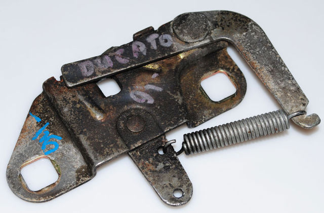 FIAT 1311216080 Замок капота в наличии Запорожье