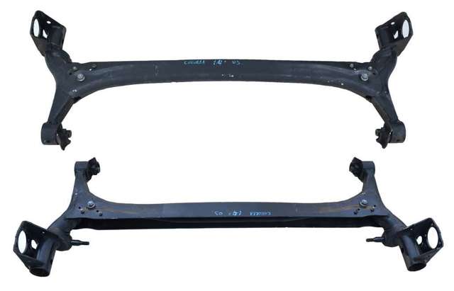 Балка задняя 4210102130 TOYOTA