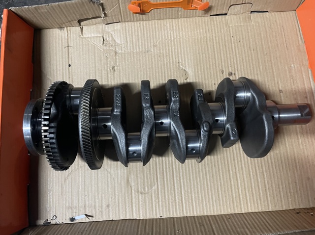 Коленвал двигателя 1220100Q0B NISSAN