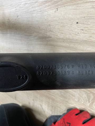 RENAULT 8200730589 Патрубок интеркулера в наличии Полтава