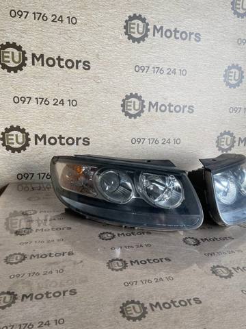 Основная фара - вставка 921022BXXX HYUNDAI