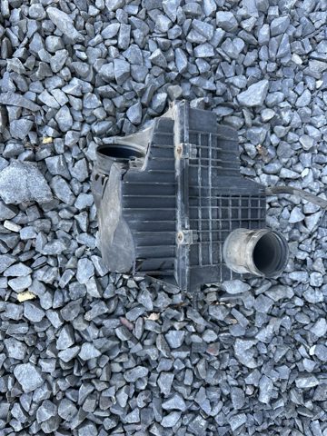  Корпус воздушного фильтра 8200751534 RENAULT