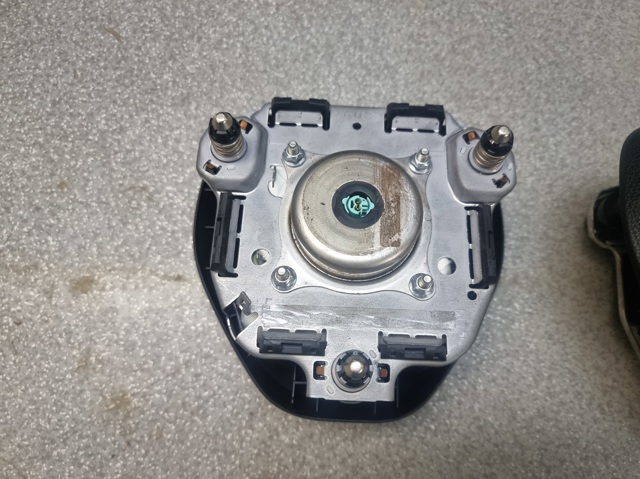 4513012E40C0 TOYOTA Подушка безопасности водителя купить в Каменское