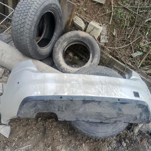 Задний бампер 9677960477 PEUGEOT