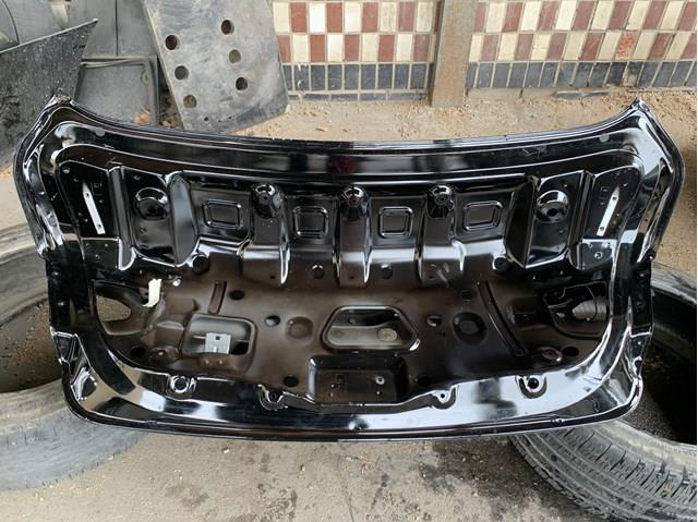 RENAULT 901001568R Крышка багажника в наличии Львов