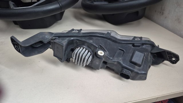 FORD HS7Z15201G Фара противотуманная левая в наличии Украина