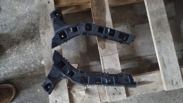 FORD KS7Z17787A Кронштейн бампера заднего правый в наличии Ирпень