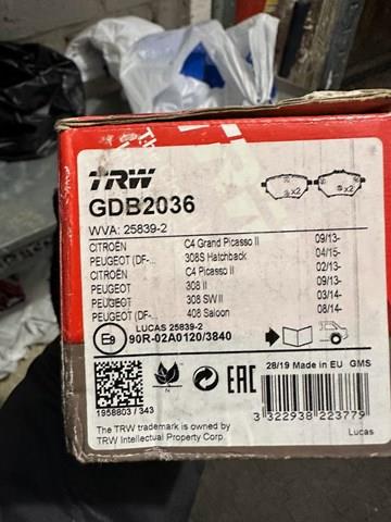 Комплект задних колодок GDB2036 TRW
