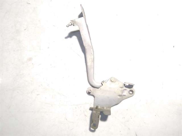 Левая петля капота 654012134R RENAULT