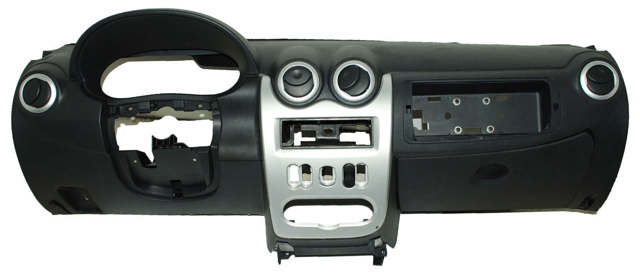 Панель приборная торпеды 8200739435 RENAULT