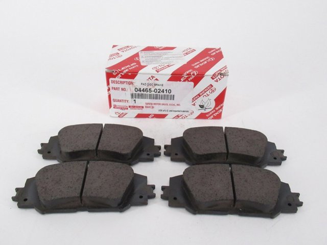 Колодки тормозные дисковые комплект 0446502410 TOYOTA