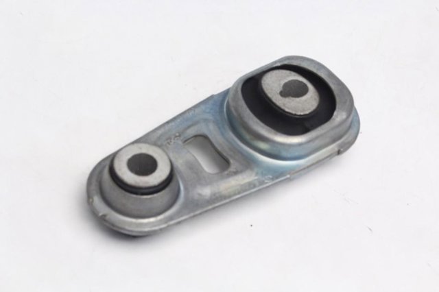 Подушка двигателя 112383734R NISSAN