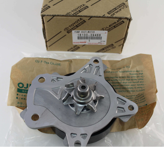 Насос водяной Toyota Avensis 3