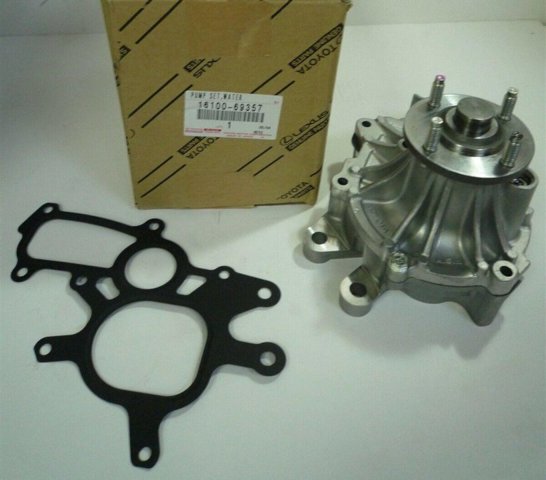 TOYOTA 1610069357 Помпа водяная (насос) охлаждения в наличии Николаев
