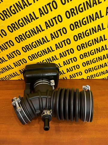NISSAN 1657895F0B Впускной патрубок воздушного фильтра в наличии Сумы