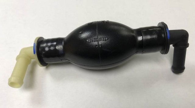 Ручная подкачка топлива (груша) 17051EC00B NISSAN