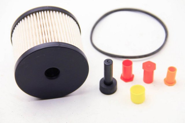 Фильтр топливный Ситроен С5 1