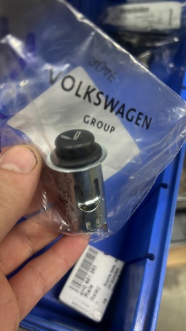 Прикуриватель 1Z0919305A9B9 VAG