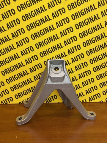22116861551 BMW Кронштейн подушки (опоры) двигателя левой купить в Павлоград