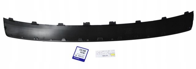 32273896 VOLVO Спойлер переднего бампера купить в Запорожье