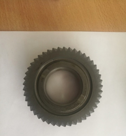 NISSAN 3231269Y00 Шестерня 5-й передачи ведущая в наличии Черновцы