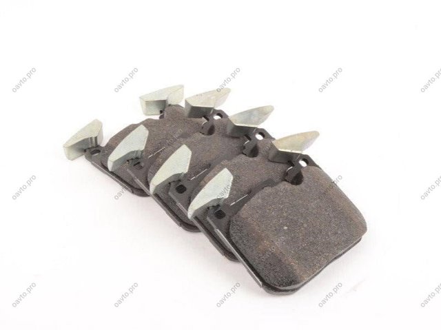Колодки тормозные дисковые комплект 34106878878 BMW