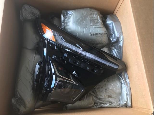 Фара дальнего света в сборе 42788713 GM