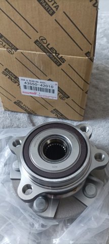 Ступица переднего колеса 4355042010 TOYOTA