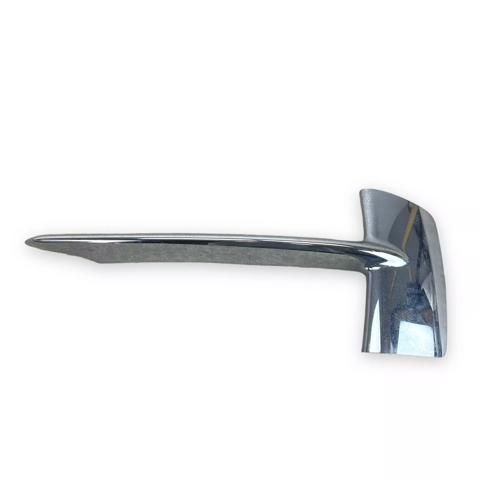 Молдинг решетки бампера переднего левый 51117325395 BMW