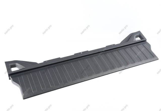 Накладка задней панели багажника 51477479947 BMW